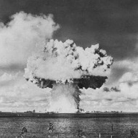 This image has an empty alt attribute; its file name is atomic-bomb-test-at-eniwetok.jpg